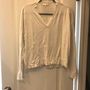 Cream light weight sweater. Extremely comfortable